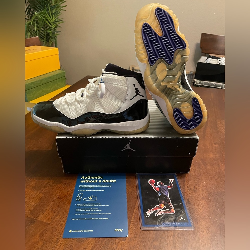 Jordan 11 concord 2000